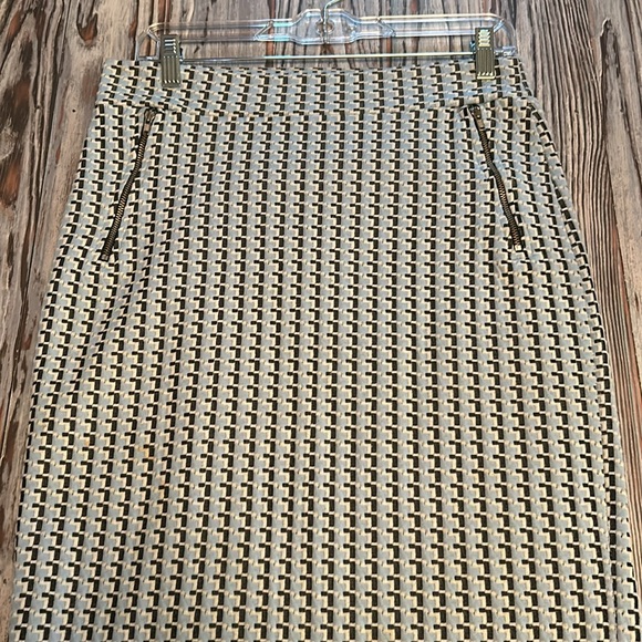 Gilli “Made in the USA” light blue pencil skirt. Size large. - Picture 10 of 13